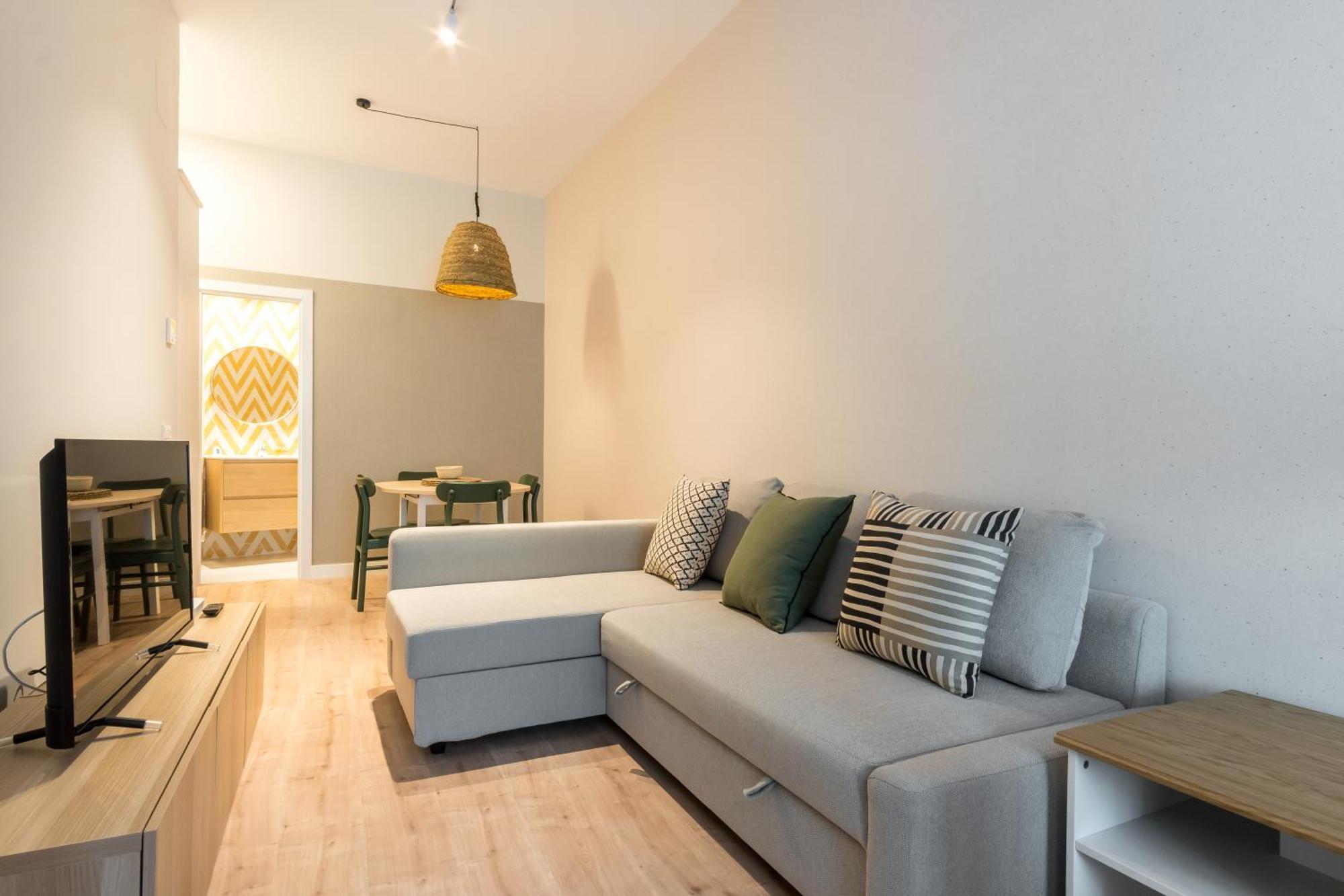Bright Stylish - 1bedroom 1bathroom - Sol *